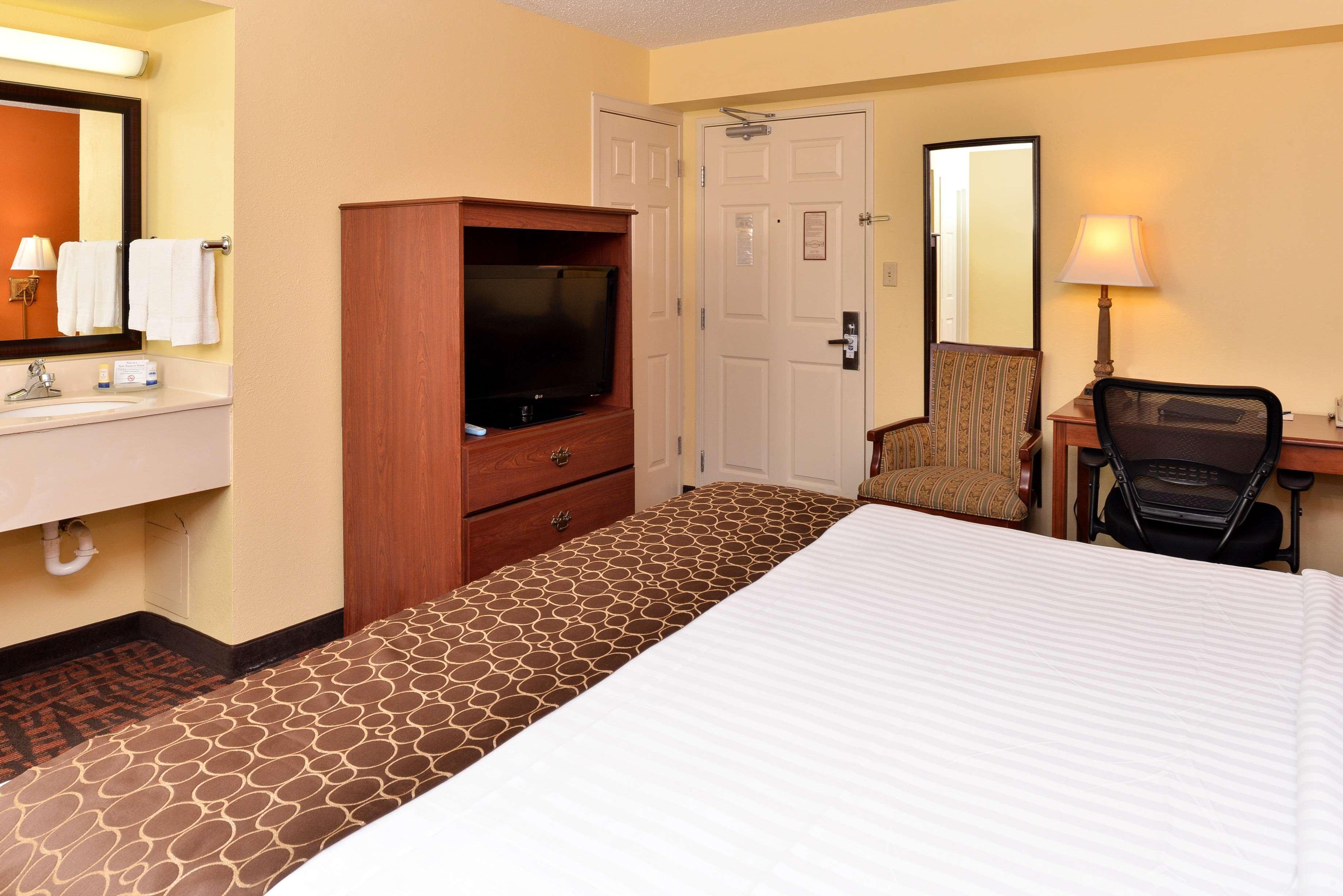 Best Western Louisville East Exterior foto