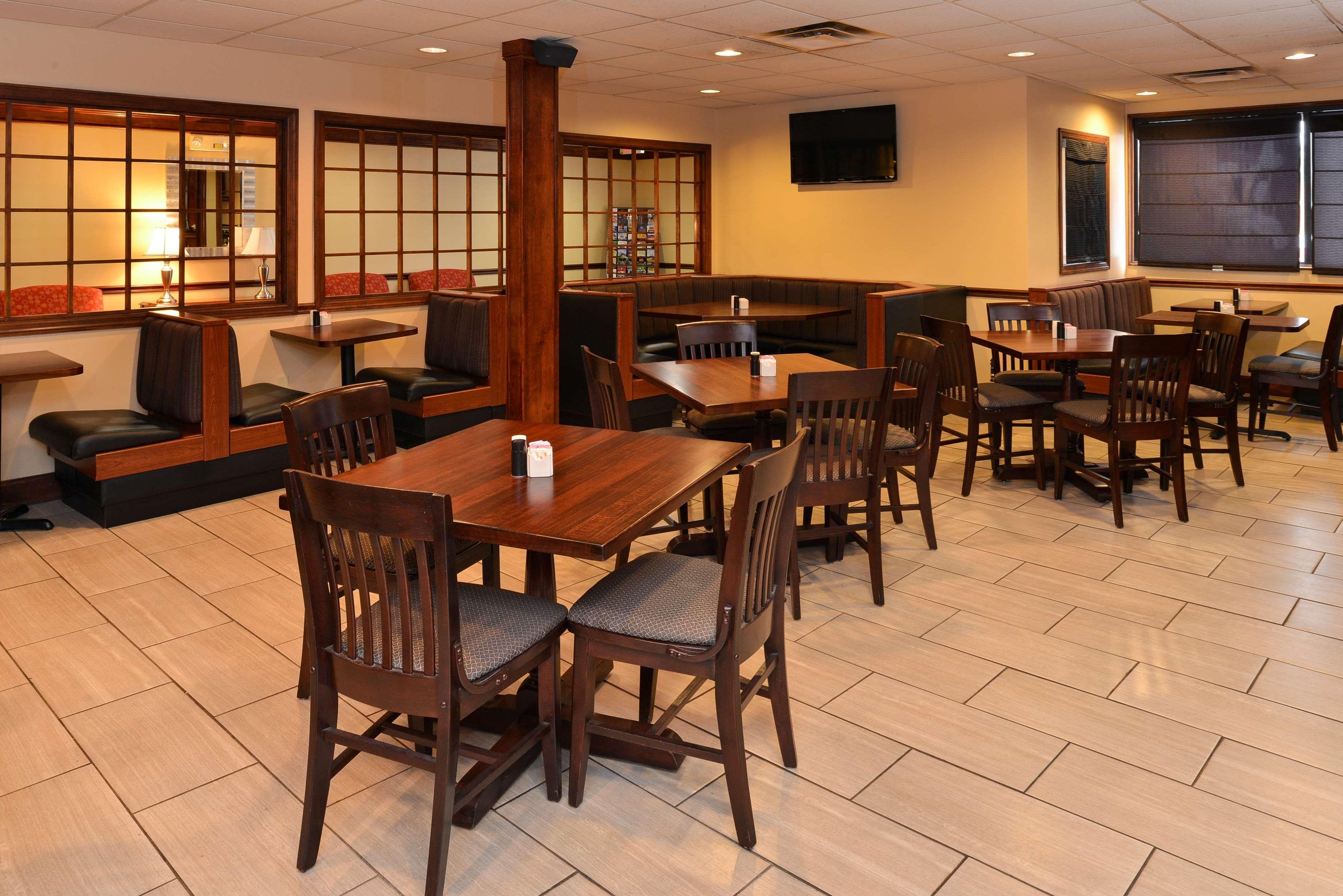 Best Western Louisville East Exterior foto
