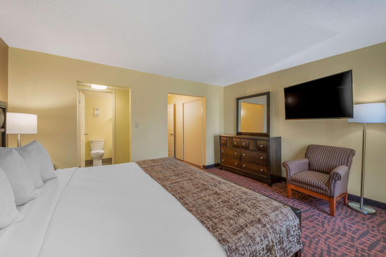 Best Western Louisville East Exterior foto