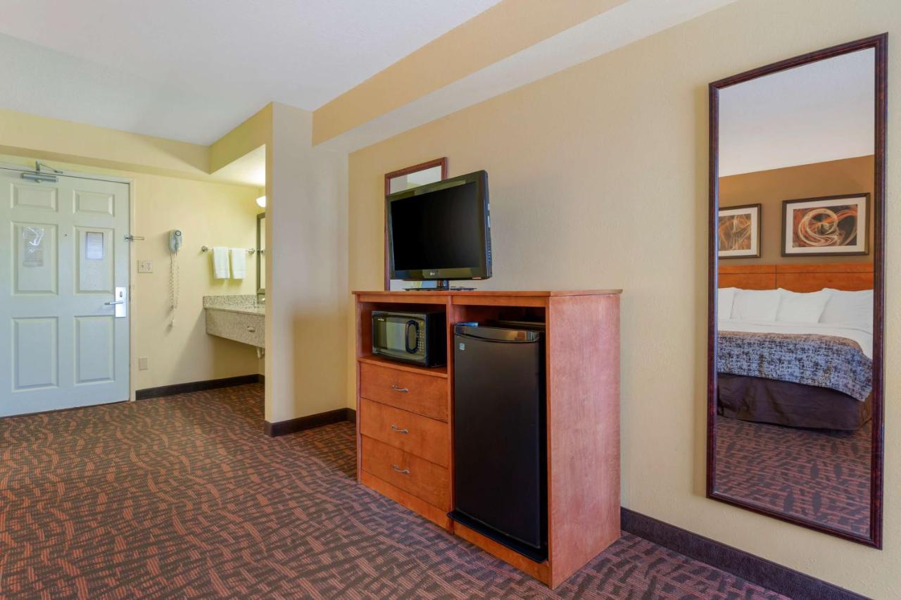 Best Western Louisville East Exterior foto