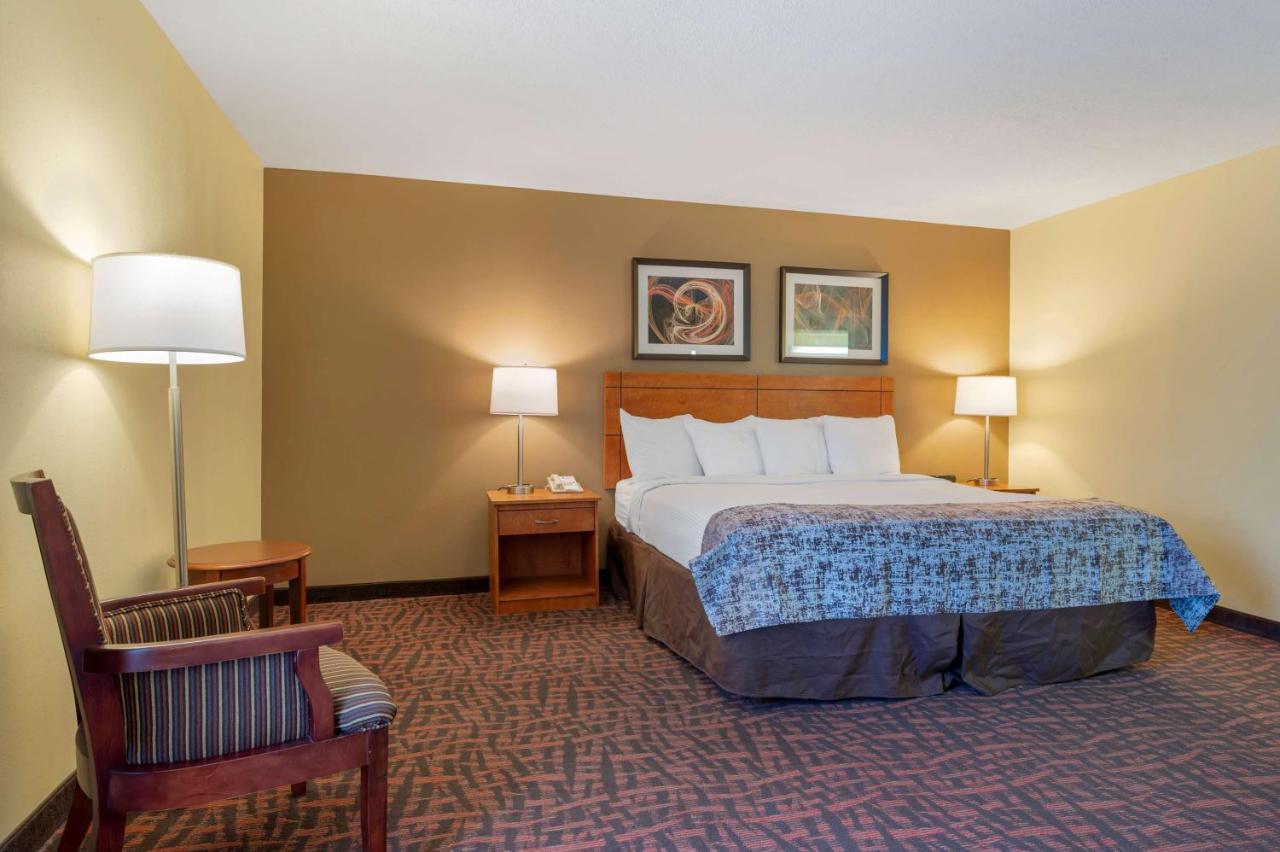 Best Western Louisville East Exterior foto