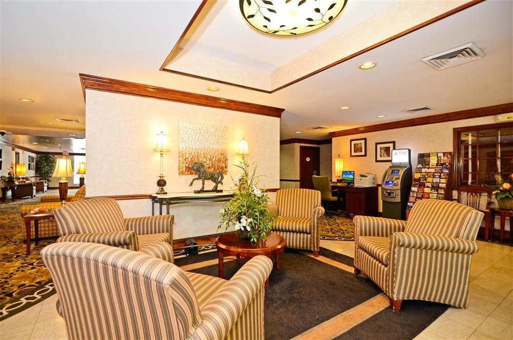 Best Western Louisville East Interior foto