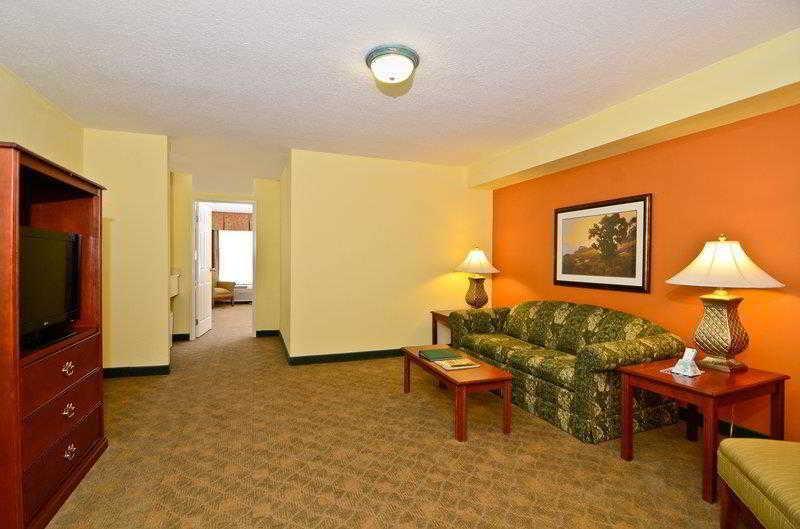 Best Western Louisville East Exterior foto