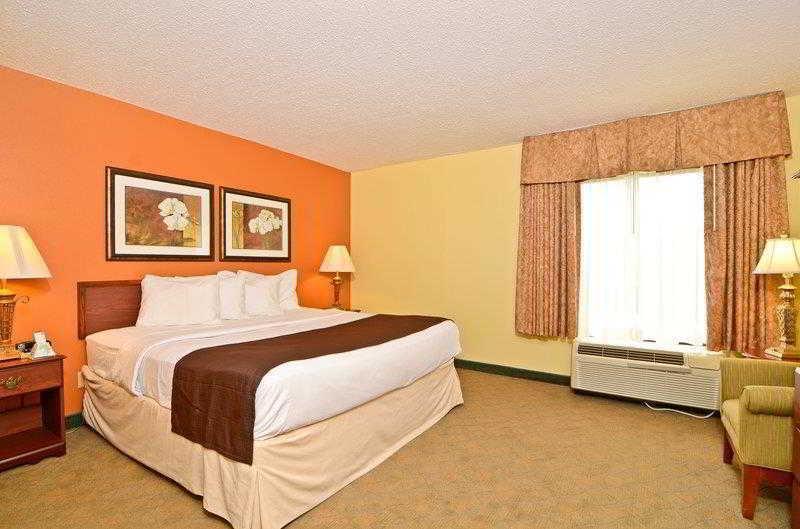 Best Western Louisville East Exterior foto